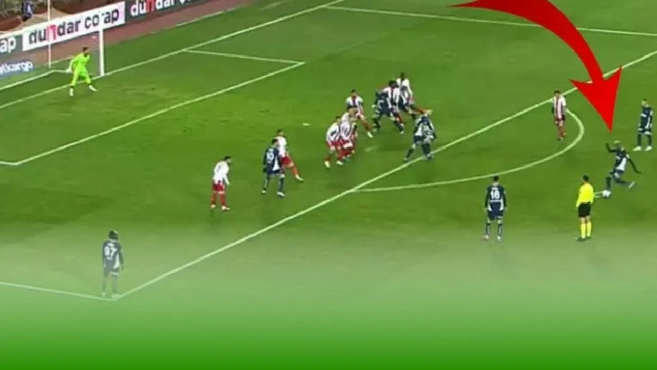 Talisca'nın Golünden Önce Faul Var Mı? Ünlü Yorumcuların Görüşleri
