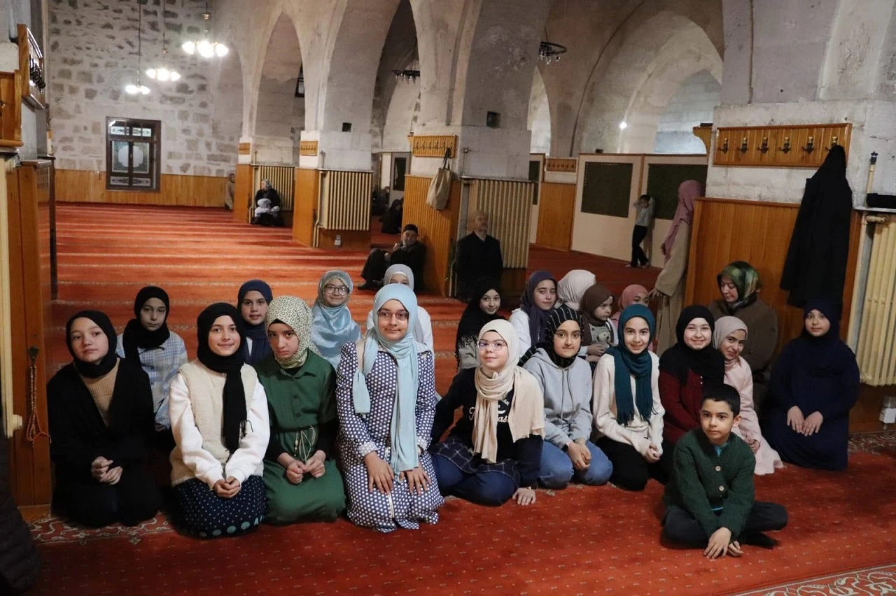 Öğrenciler Sabah Namazında Buluştu