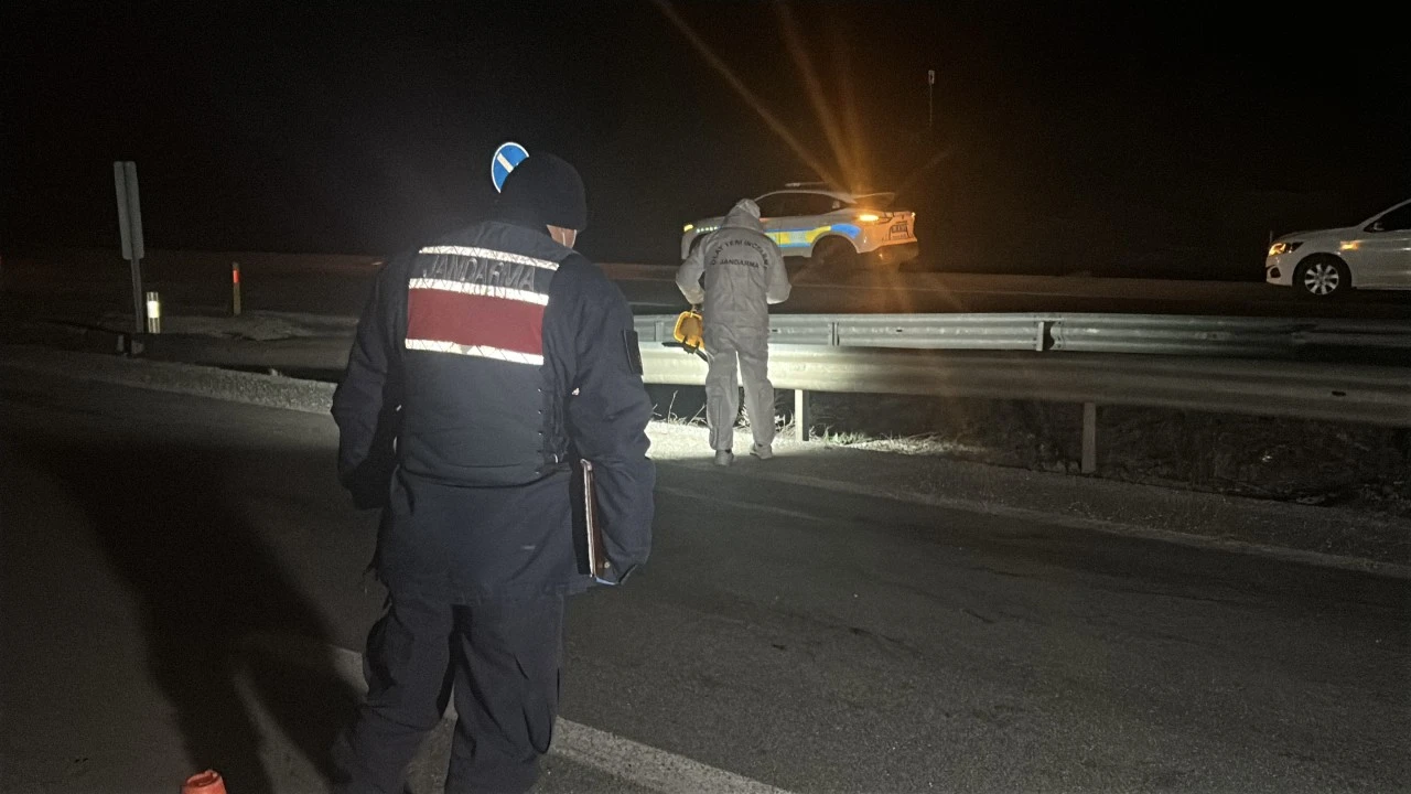 Sivas'ta Feci Kaza: Yaya Öldü, Sürücü Kaçtı