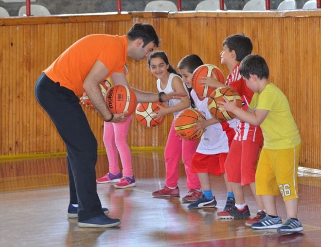 BASKETBOLDA MİLLİ TAKIM SEÇME HEYECANI