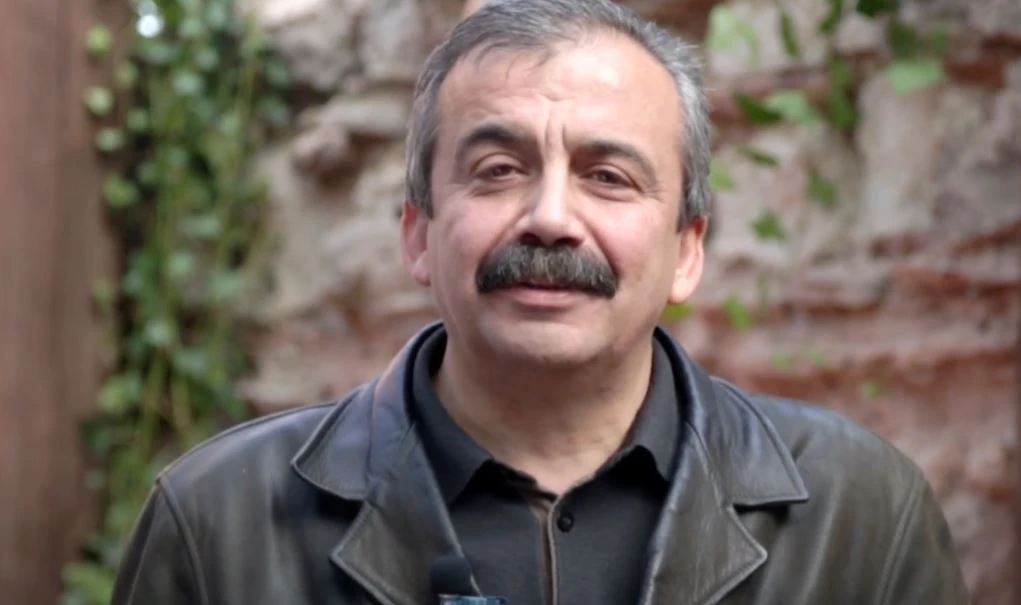 Halide Tülay Demirsöz Kimdir? Sırrı Süreyya Önder Eşi ve Çocukları Kim?