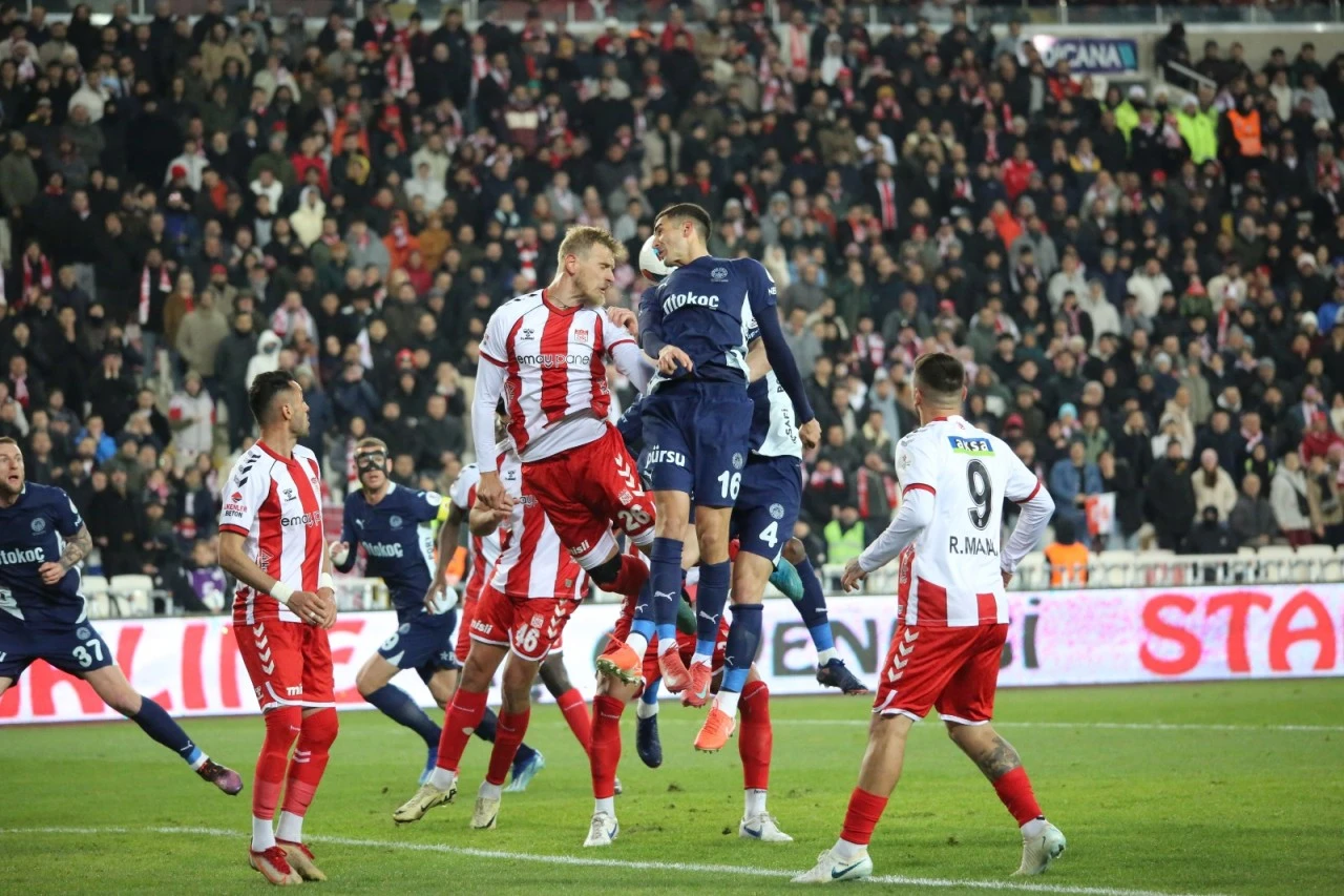 Sivasspor'da İşler Karıştı
