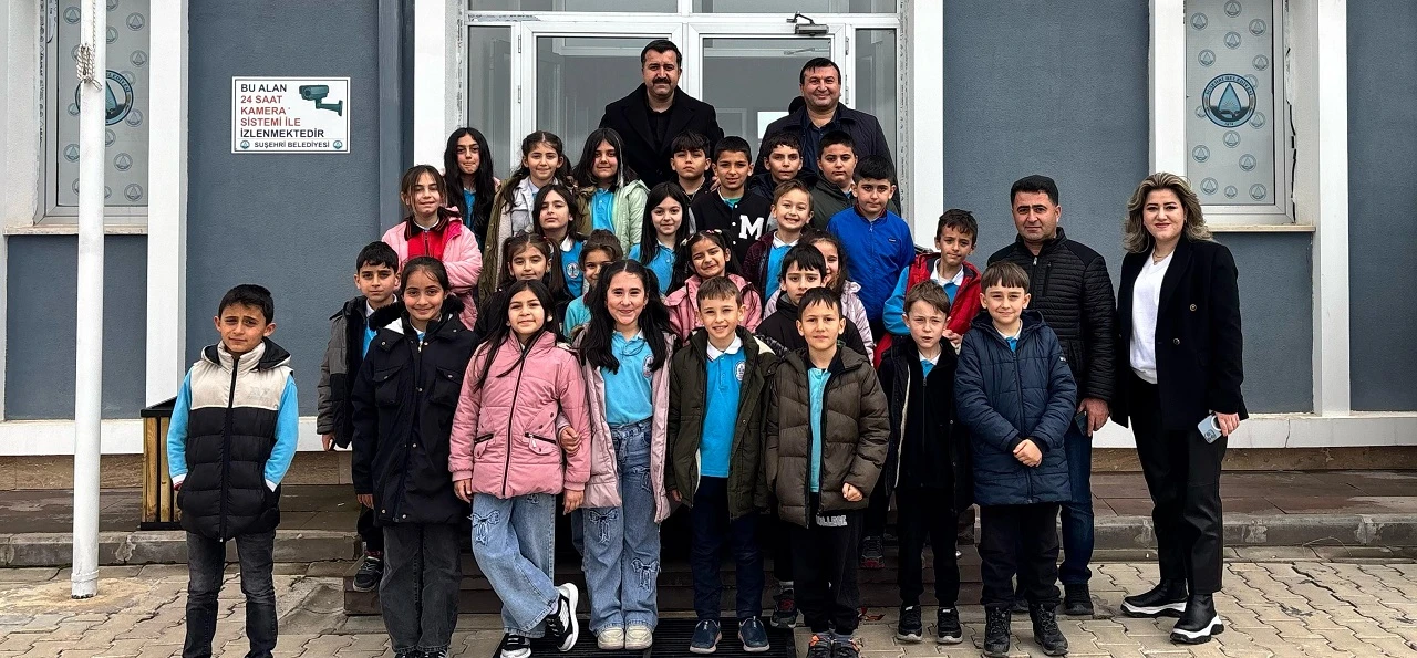 Kayaoğlu, öğrencilerle bir araya geldi