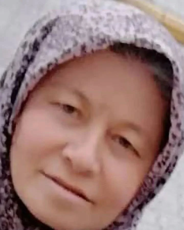Eşini baltayla boynunu keserek öldürdü