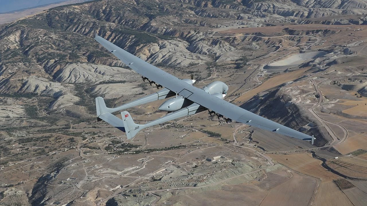 Milli İHA AKSUNGUR, irtifa rekoru kırdı