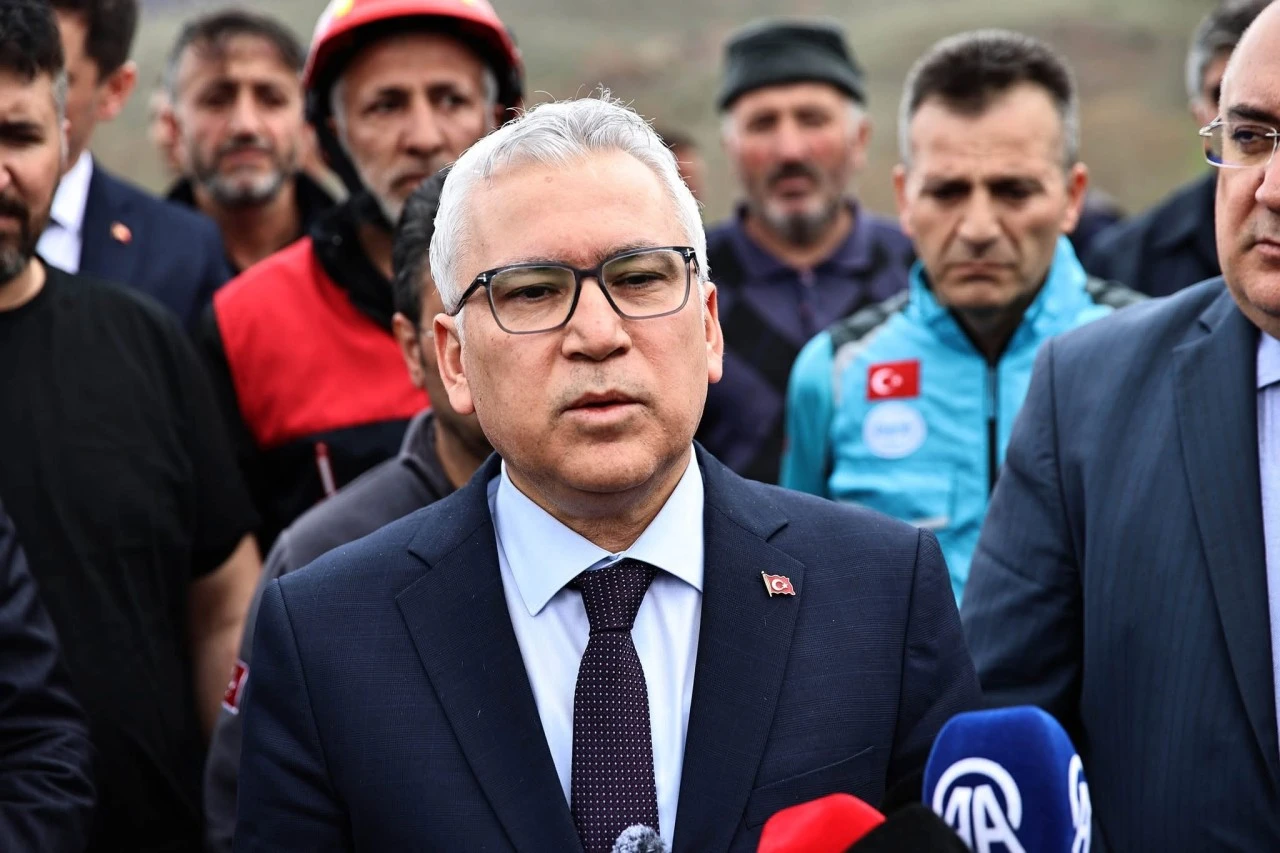 Sivas Valisi Şimşek: 2 Kişinin Durumu Ağır