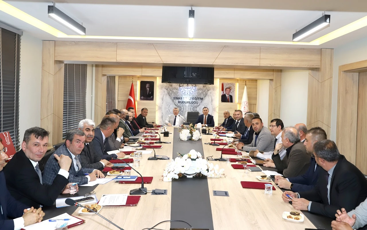 Sivas'ta Hayat Boyu Öğrenme Faaliyetleri Değerlendirildi
