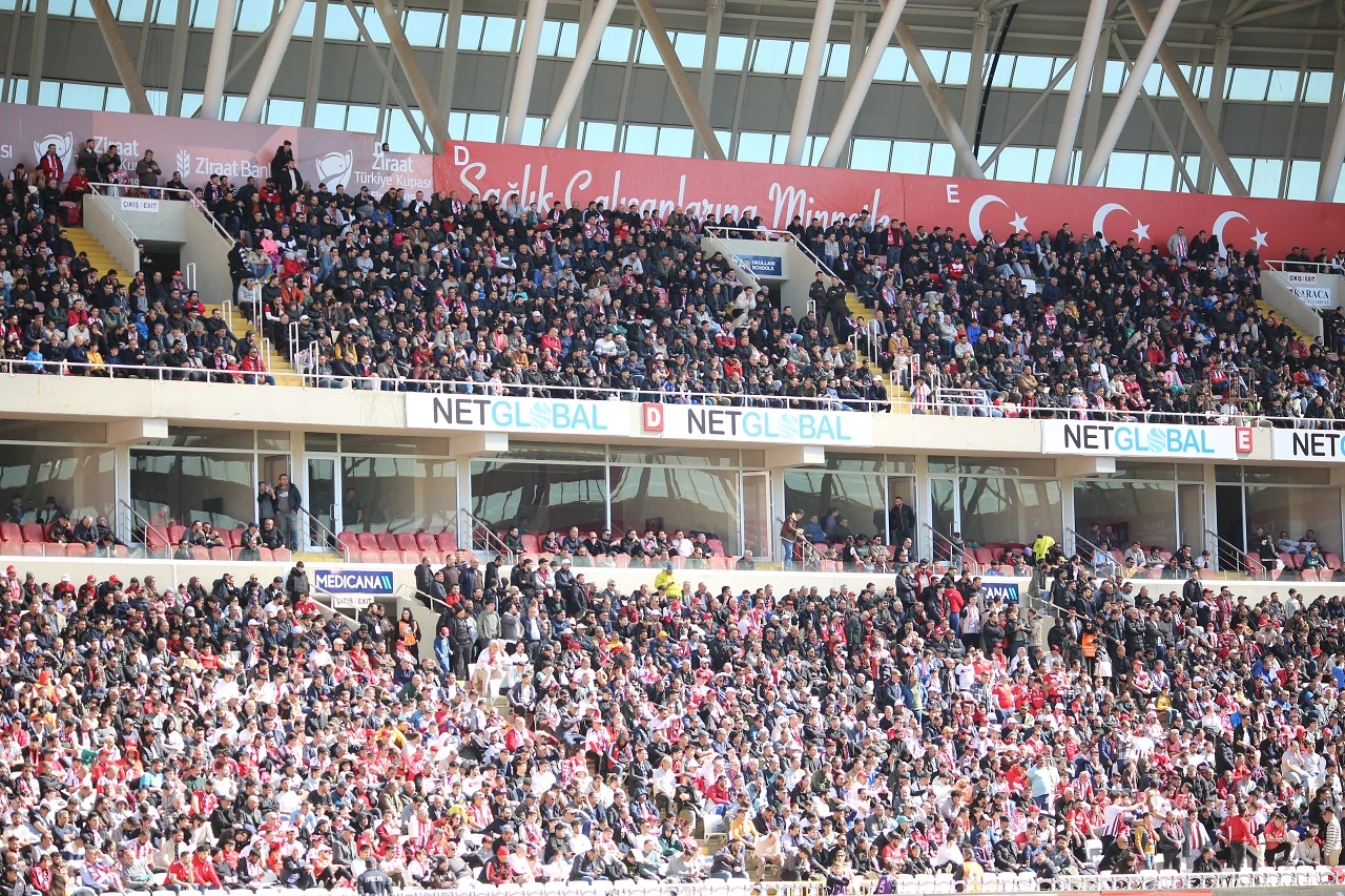 PDFK Açıkladı! Sivasspor'a Ceza
