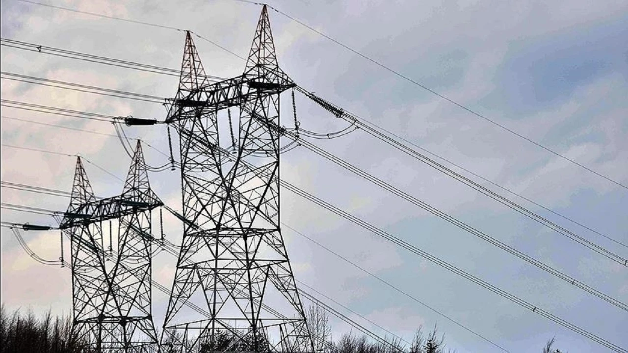 Elektrik dağıtım şirketleri yeni yatırım dönemine hazırlanıyor