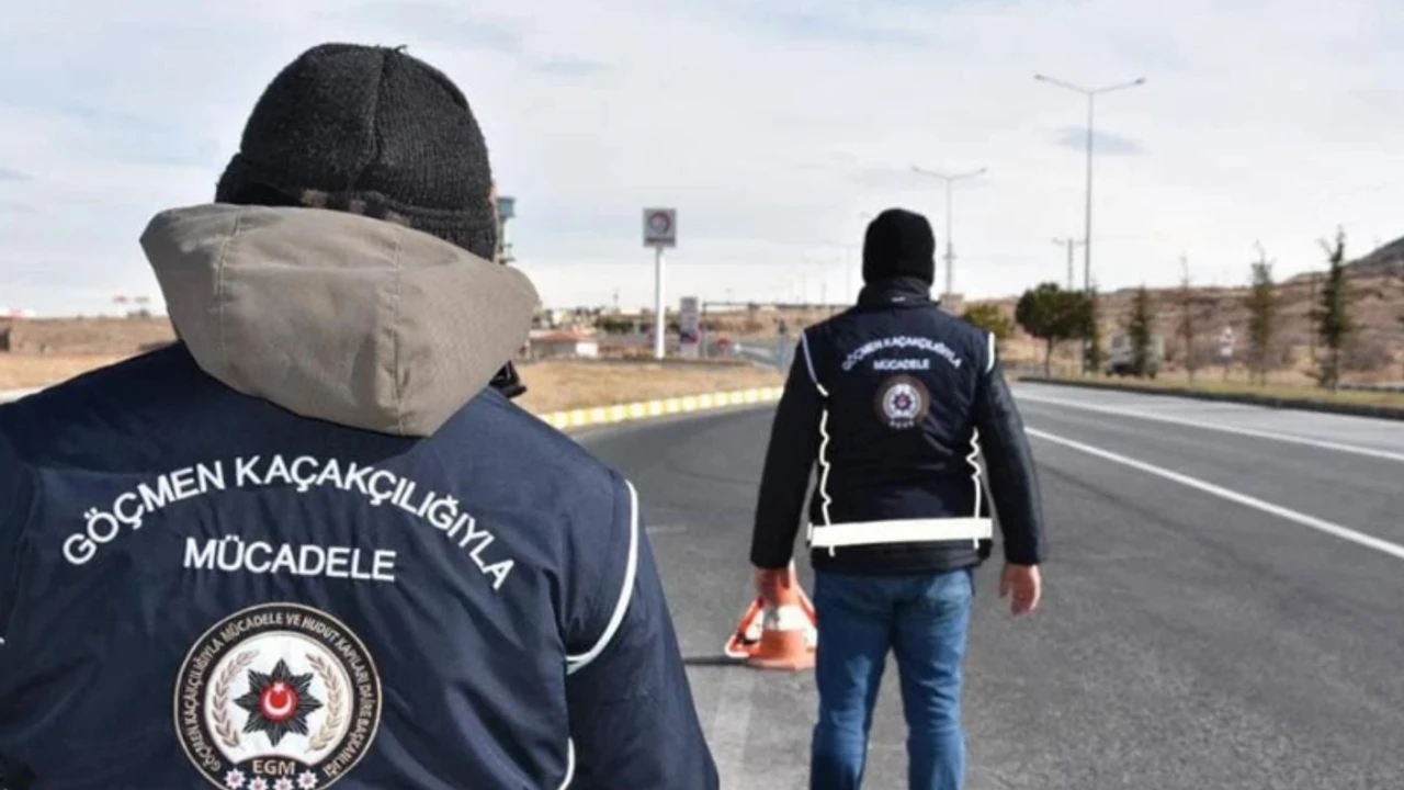 Bakan Yerlikaya duyurdu: 433 düzensiz göçmen yakalandı