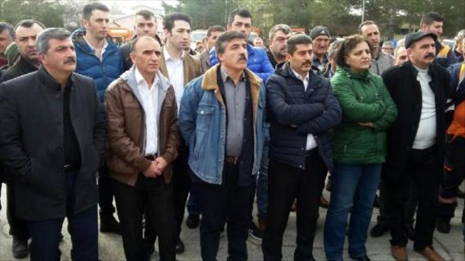 KARAYOLLARI İŞÇİLERİNDEN KADRO EYLEMİ