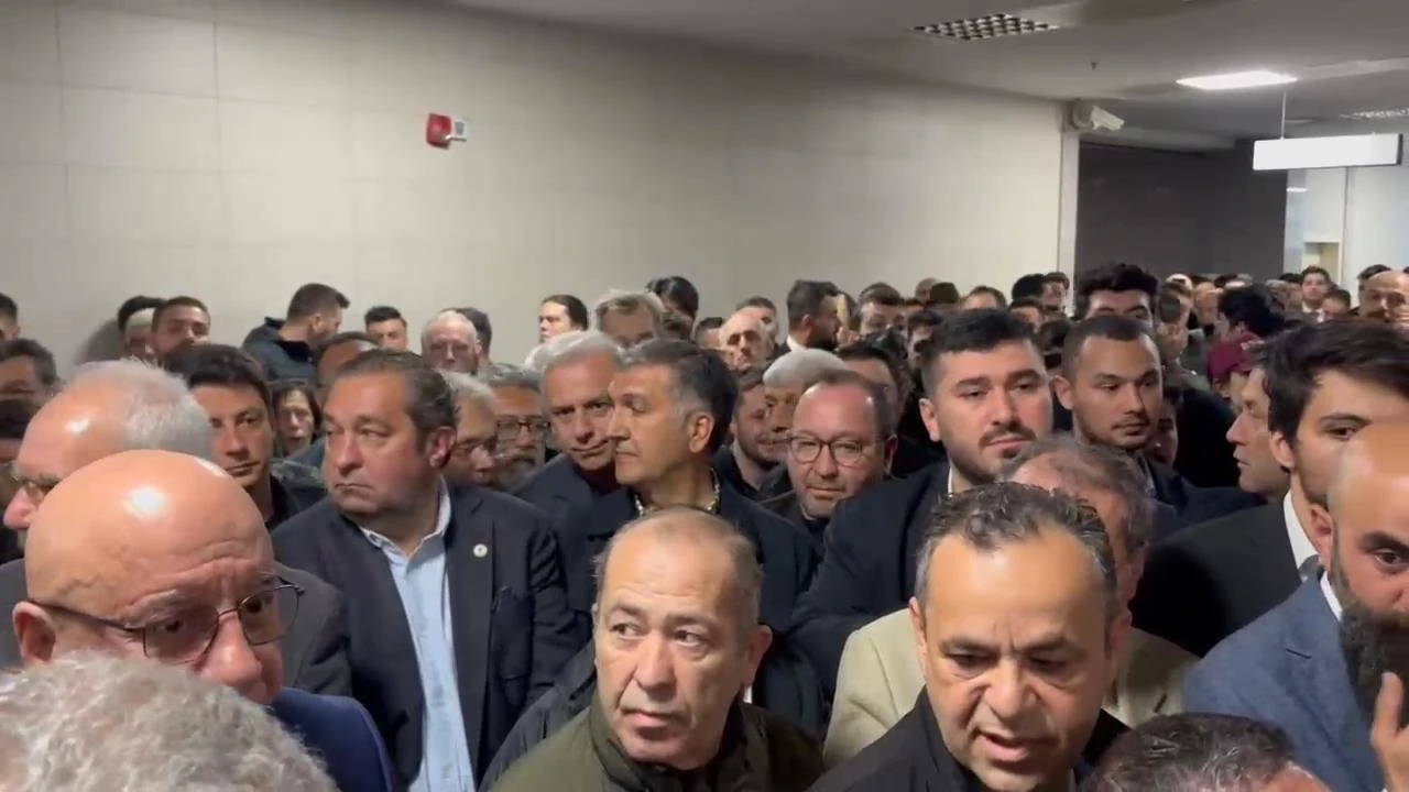 Ümit Özdağ hakim karşısında