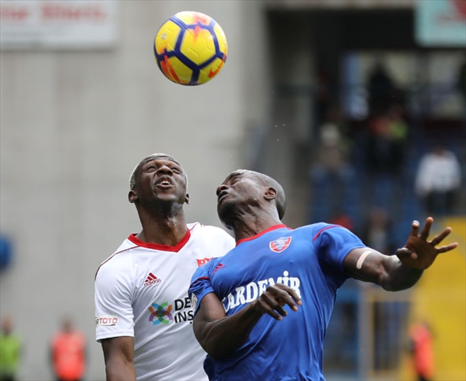 SİVAS 3 PUAN İSTİYOR