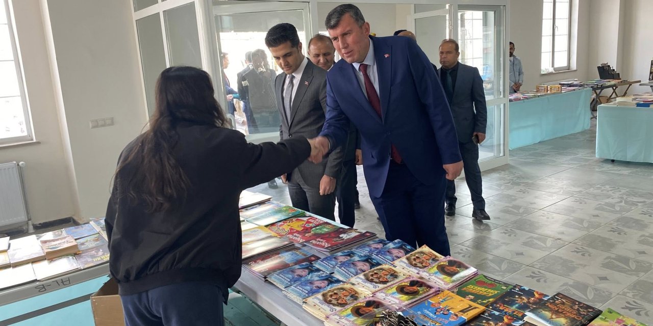 Altınyayla Sanat ve Kitapla Buluştu