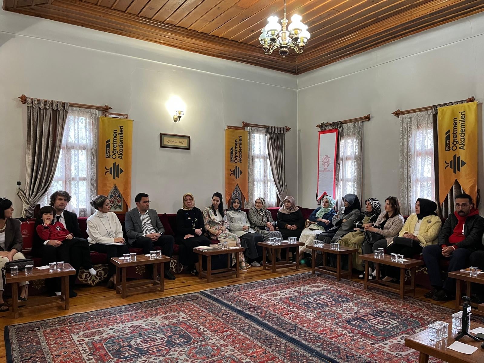 Sivas'ta Edebiyat Akademisi Devam Ediyor