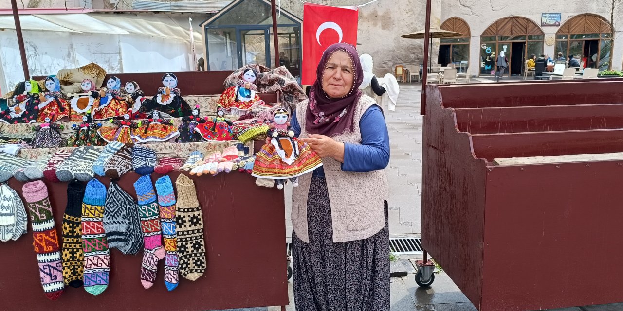Bez Bebekler İçin 5 Dil Öğrendi