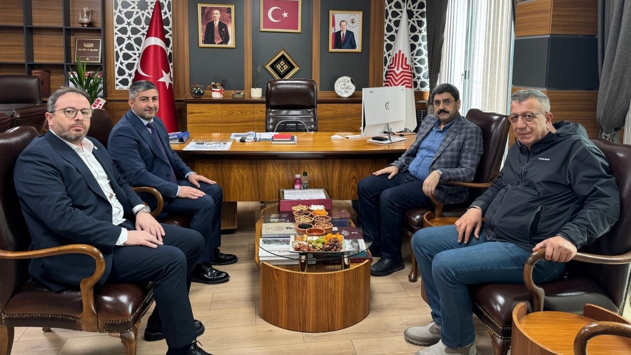 Hakan Aksu'dan Yeni Müdüre Ziyaret
