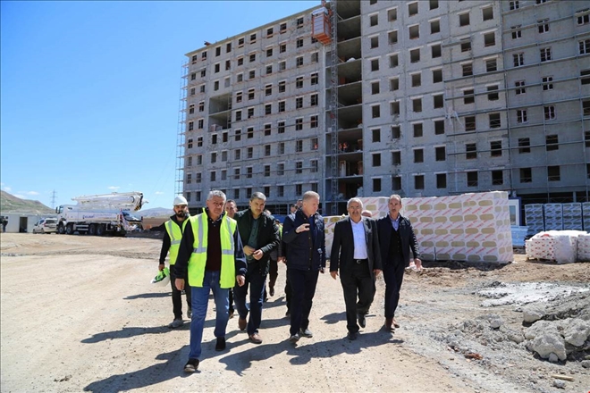 10 BİN KİŞİLİK YURT AĞUSTOS´TA BİTECEK