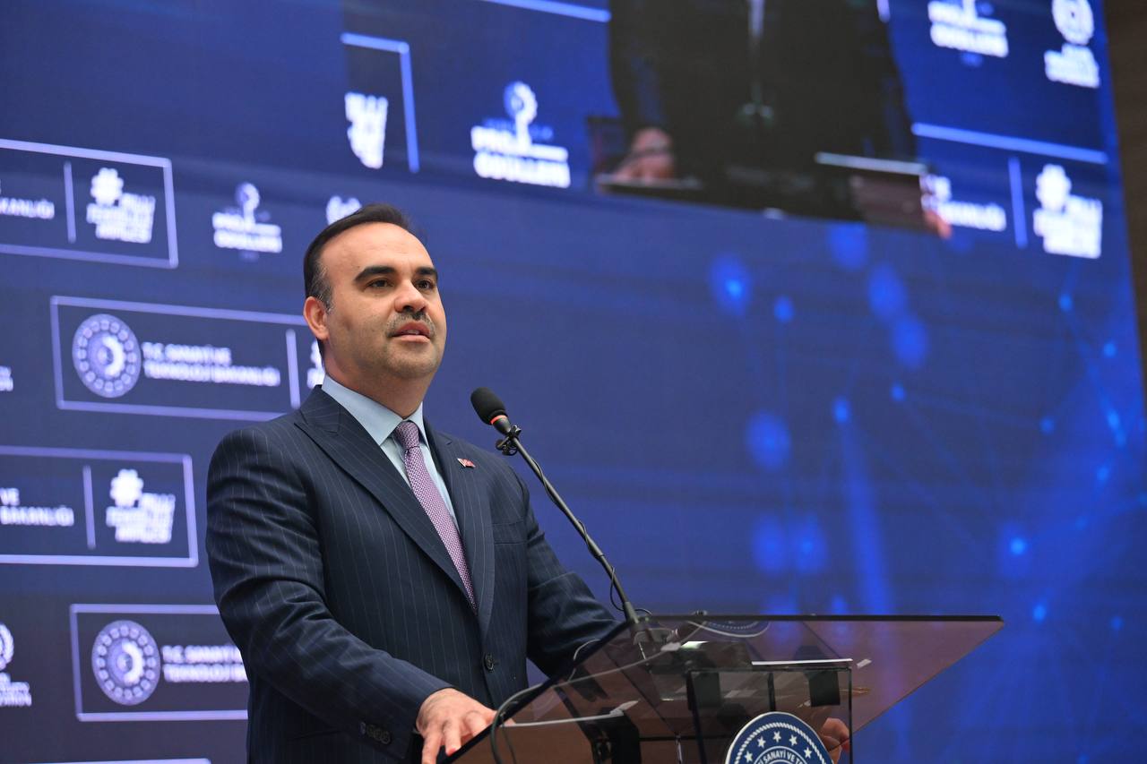 Bakan Kacır'dan Sanayiye Yeni Destek Müjdesi
