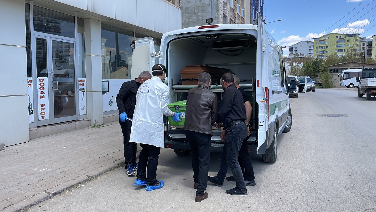 Sivas'ta Şüpheli Ölüm!