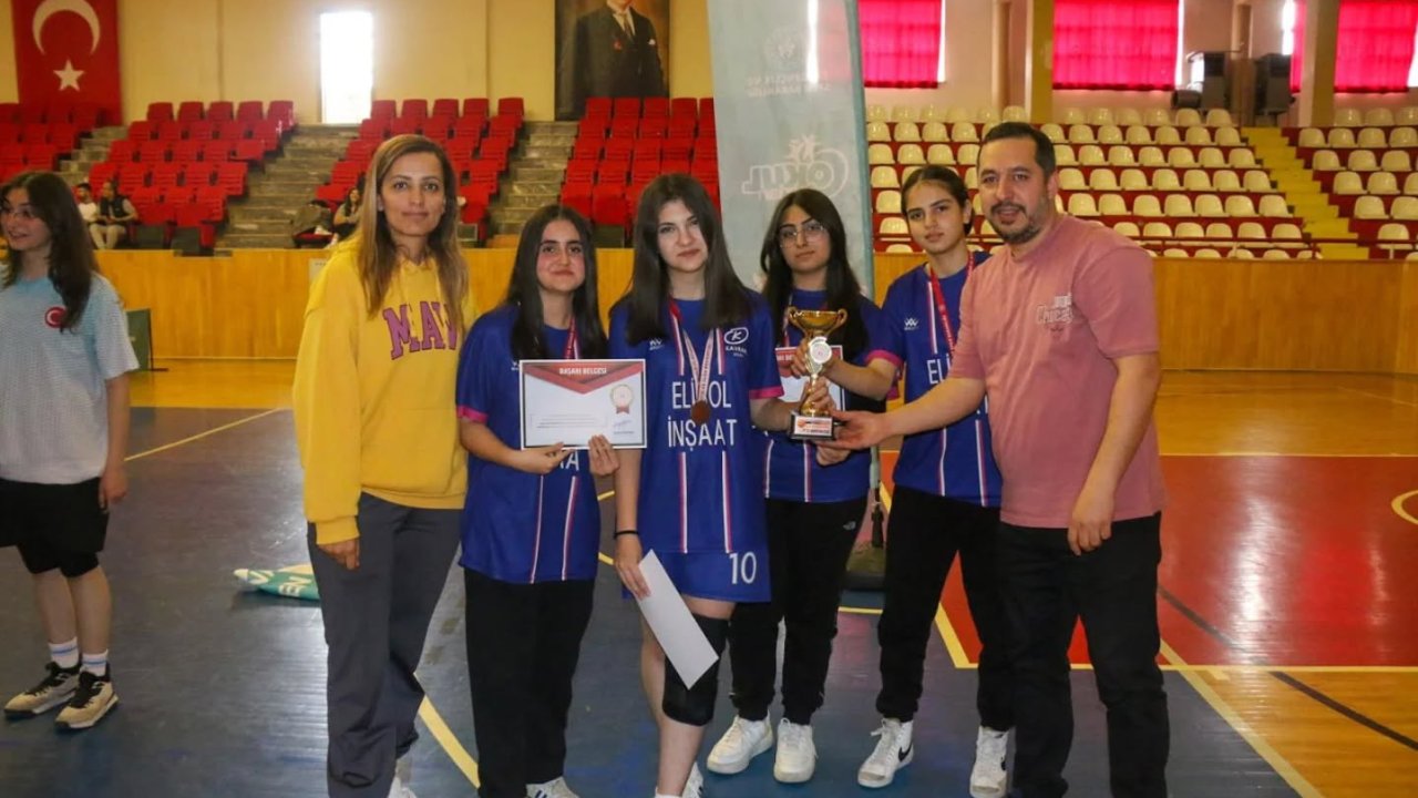 Sivas'ta Dereceye Giren Sporculara Ödül