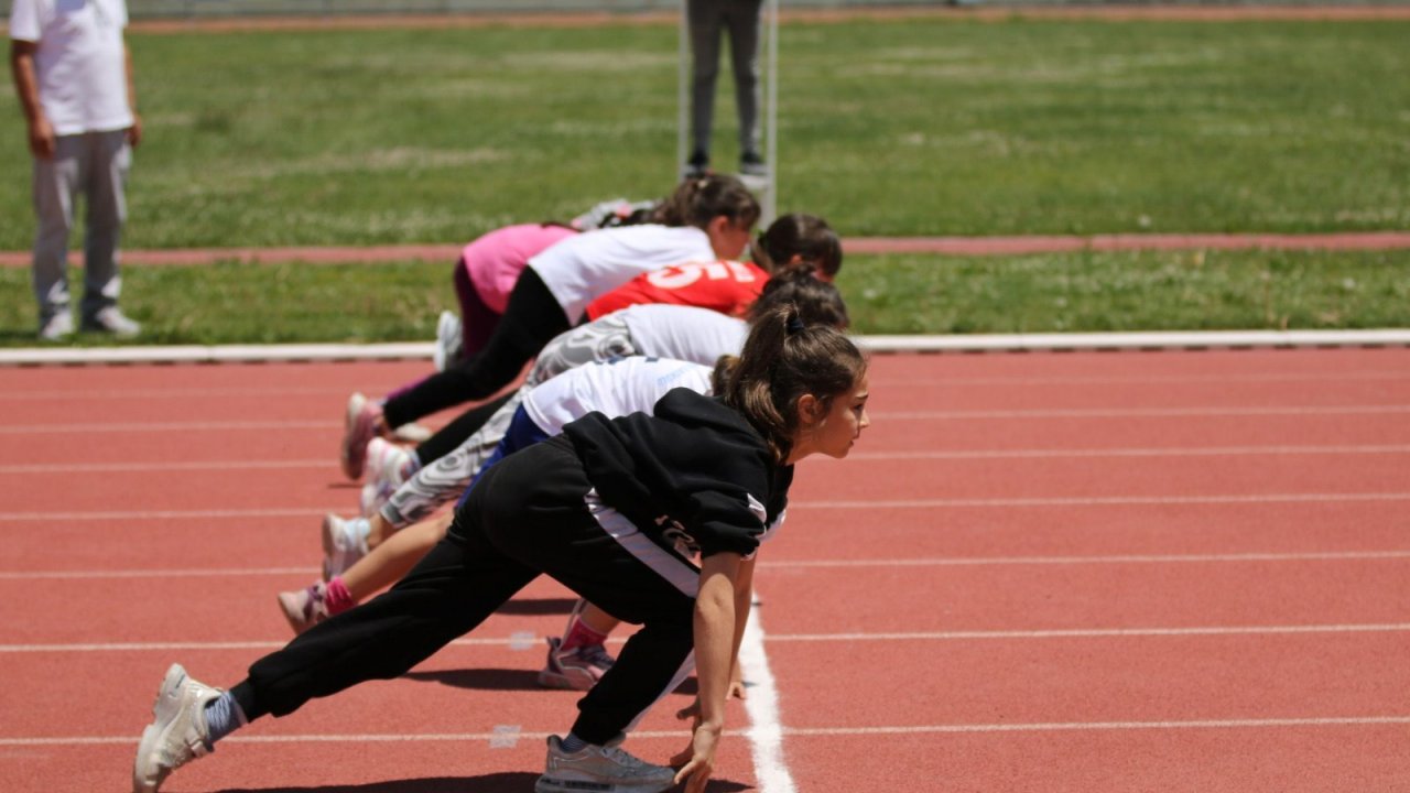 Sivas'ta Atletizm Müsabakaları Başlıyor