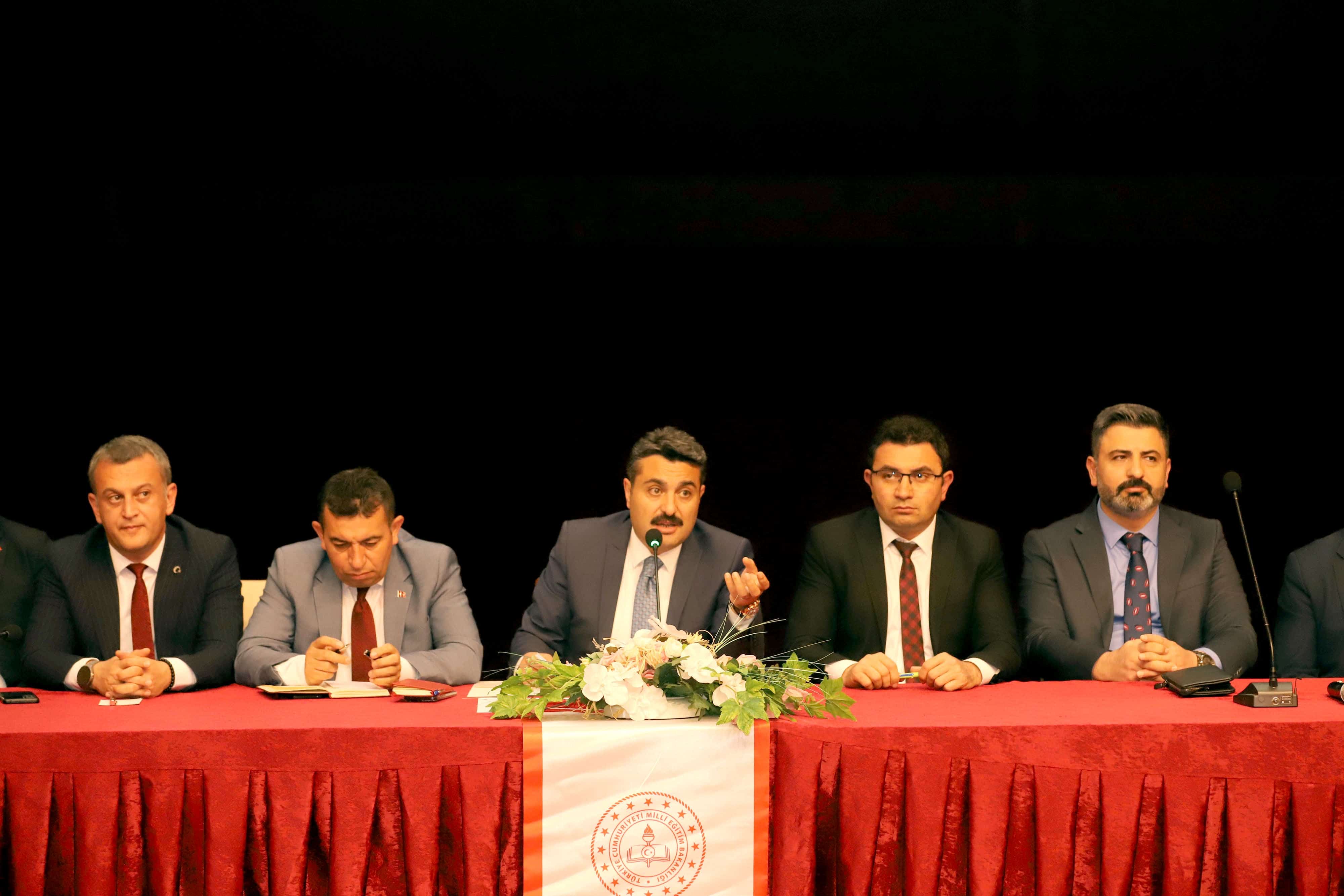 Fatih Erdoğan’dan Eksiksiz Eğitim Vurgusu