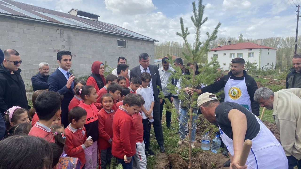 Geleceğe Nefes: Minik Eller Toprakla Buluştu
