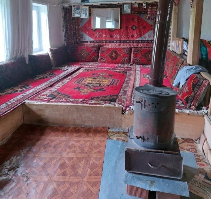 Sivas'ta 500 Bin TL Değerindeki Halıları Çaldılar