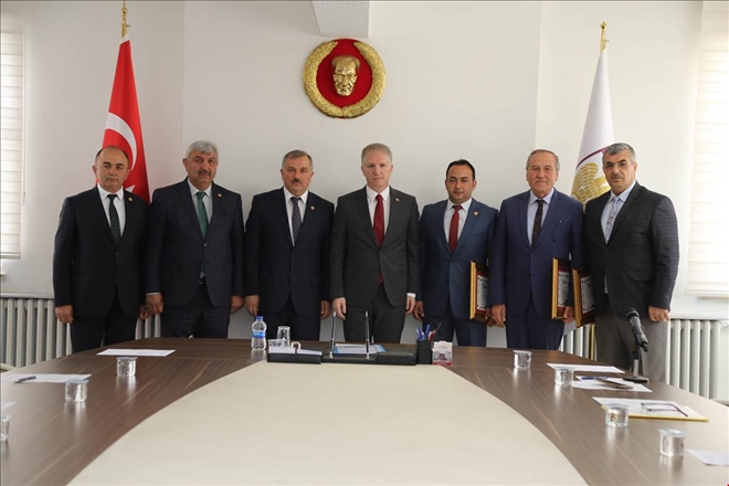 ESKİLERE TEŞEKKÜR,  YENİLERE TEBRİK