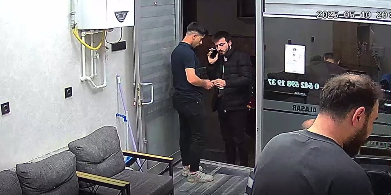 Sivas'ta Kuaförde Yıldırım Paniği