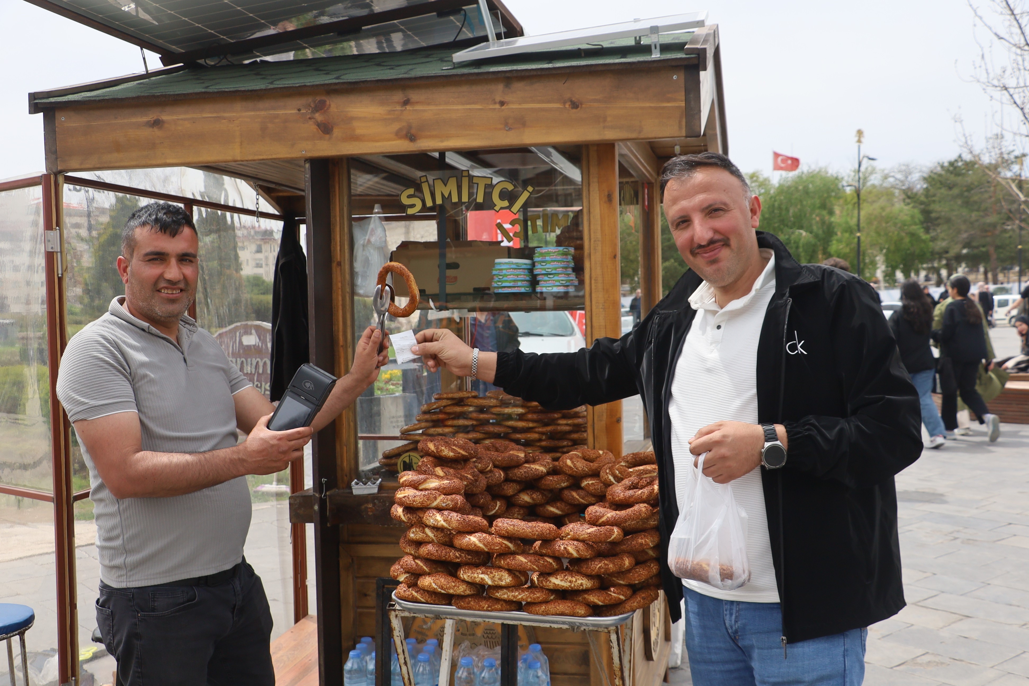 Sivas'ta Simit Satışında Kredi Kartı Kolaylığı
