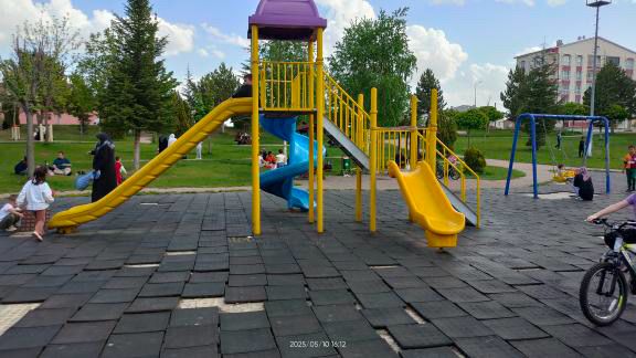 Sivas’ta Parklar Bakımsız