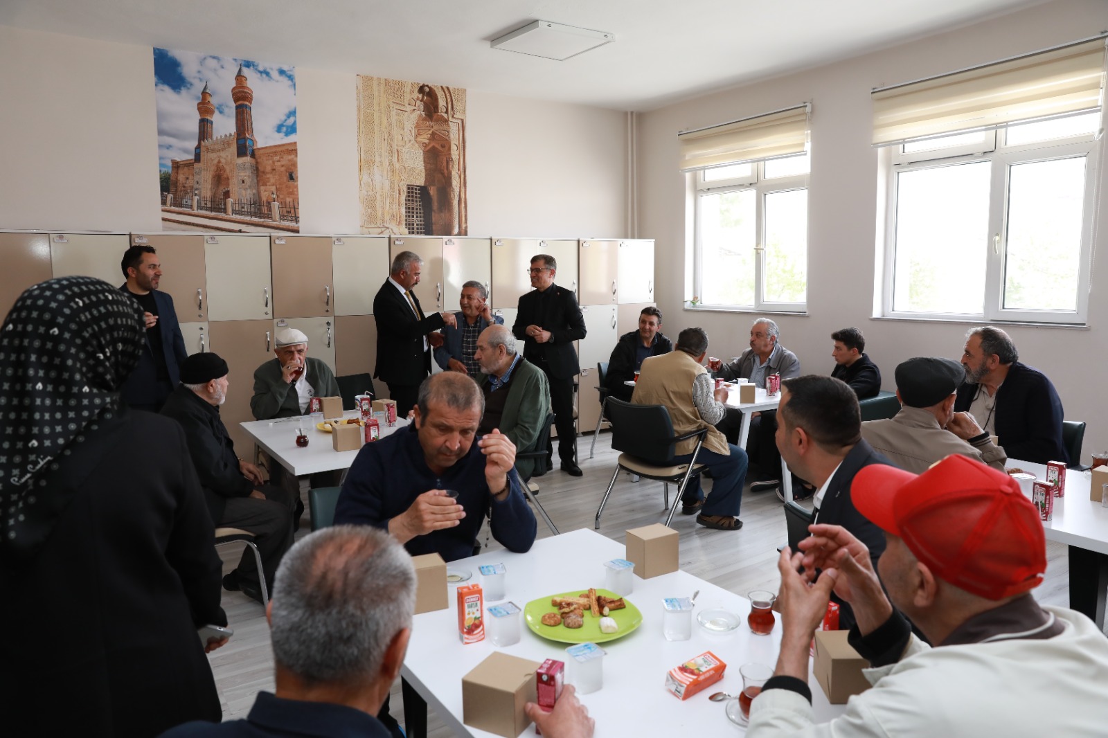 Sivas’ta Huzur Evi Sakinlerine Şiir Dinletisi