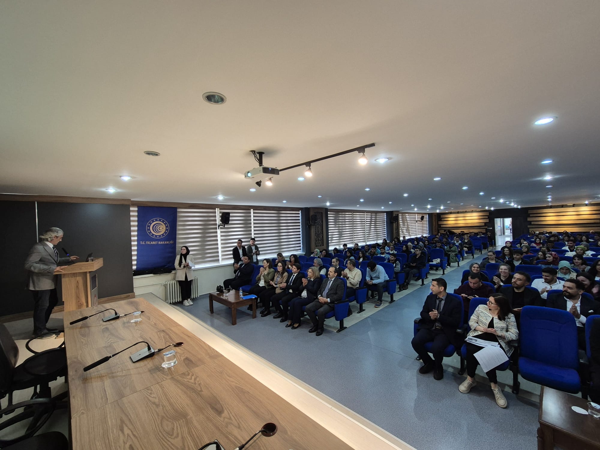 Sivas’ta Üniversite Öğrencilerine Kooperatifçilik Anlatıldı