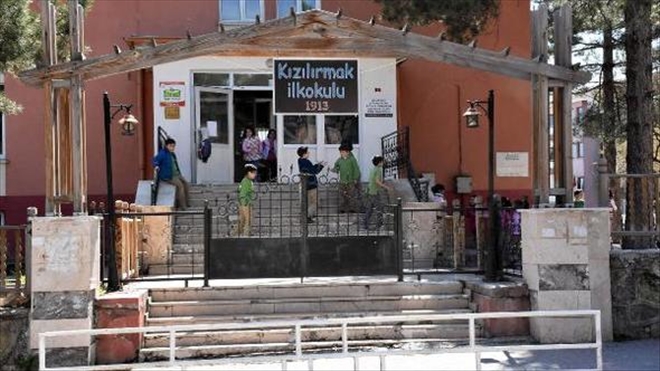 AFRİN İÇİN DÜZENLENEN KERMES GELİRİNİN DERNEĞE VERİLMESİNE SORUŞTURMA