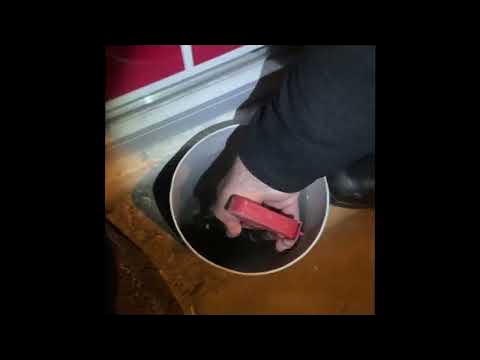 SİVAS'TA KEDİ KURTARMA OPERASYONU