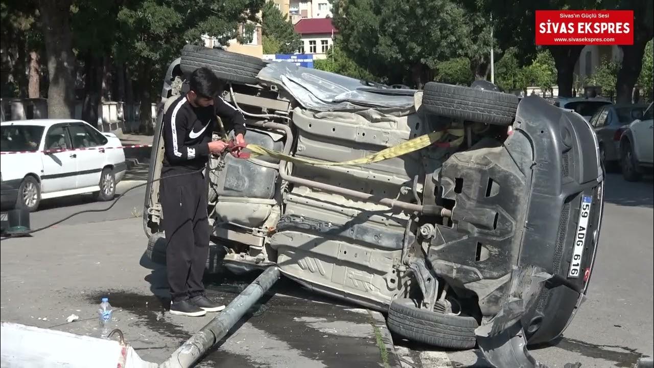Sivas'ta Kaza - İki araç çarpıştı: 2 yaralı