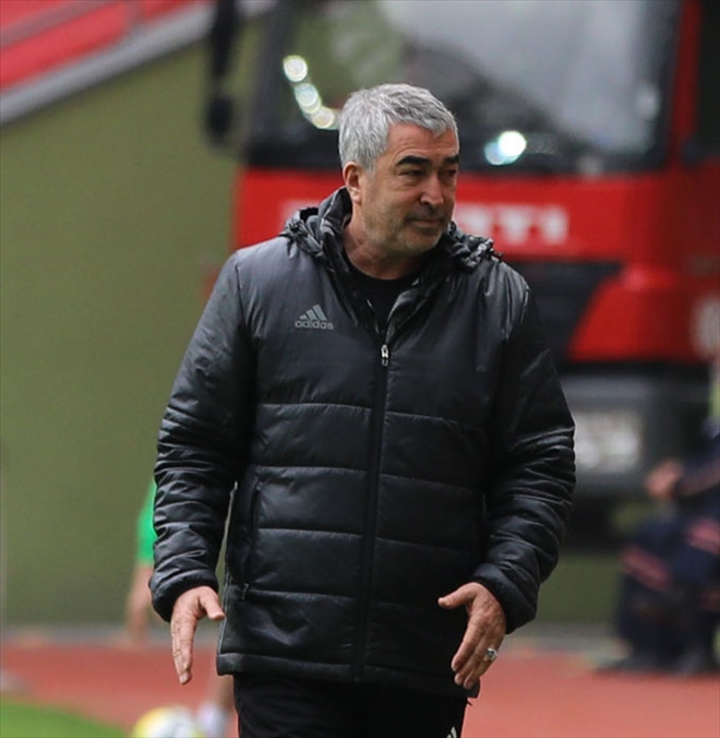 KOLAY TESLİM OLMAMALIYDIK