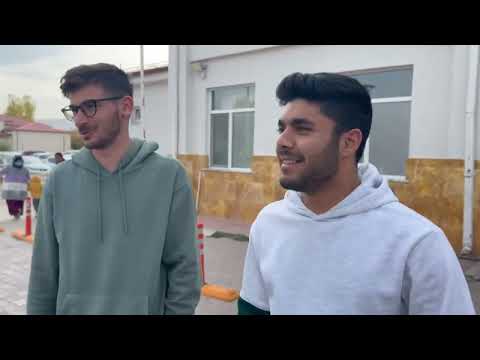 Sivas'ta 88 Öğrenci Zehirlendi