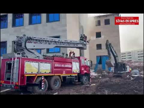 Sivas'ta Hastane İnşaatında Yangın #sivas #sivashaberleri