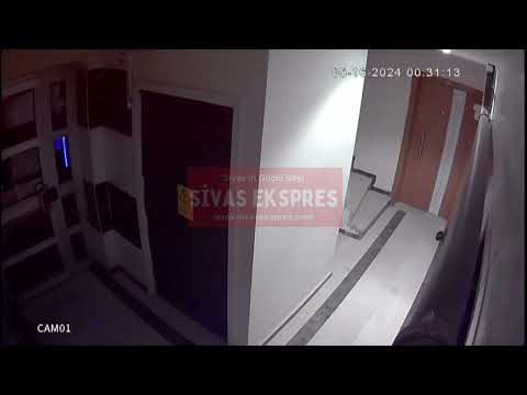 Sivas’ta Ayakkabı Hırsızları Güvenlik Kamerasında