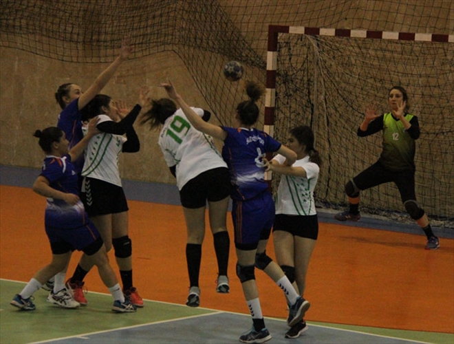 HENTBOLDA KAZANMAK ŞART