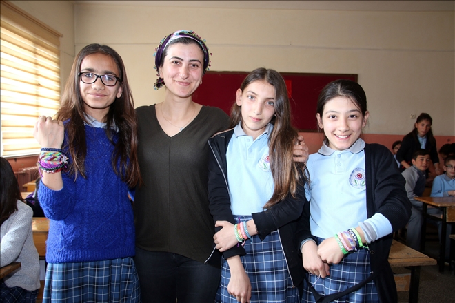 İYİLİK ÖRÜYORLAR