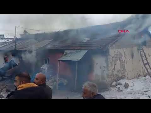 Sivas'ta 'Ta Ev Yangını: 1 Yaralı