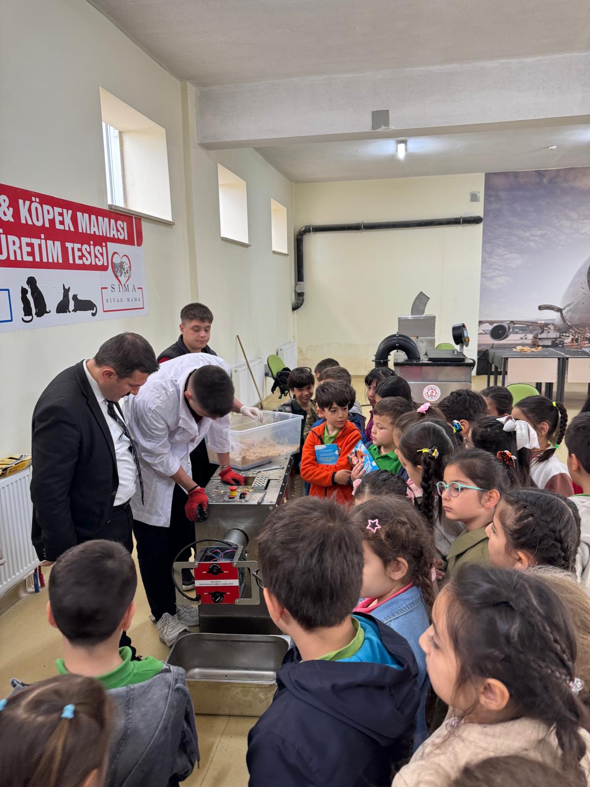 Sivas'ta Minik Kalplerde Büyük Farkındalık