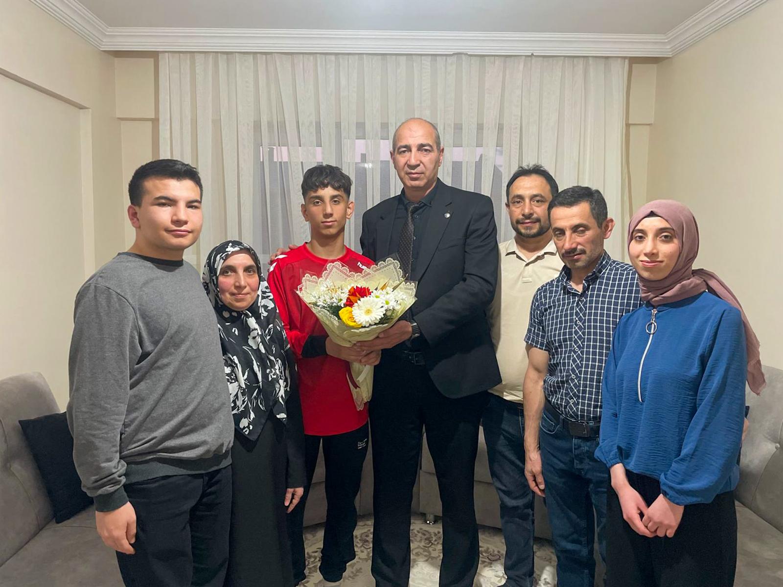 Sivas’taki Başarılı Sporculara Ziyaret