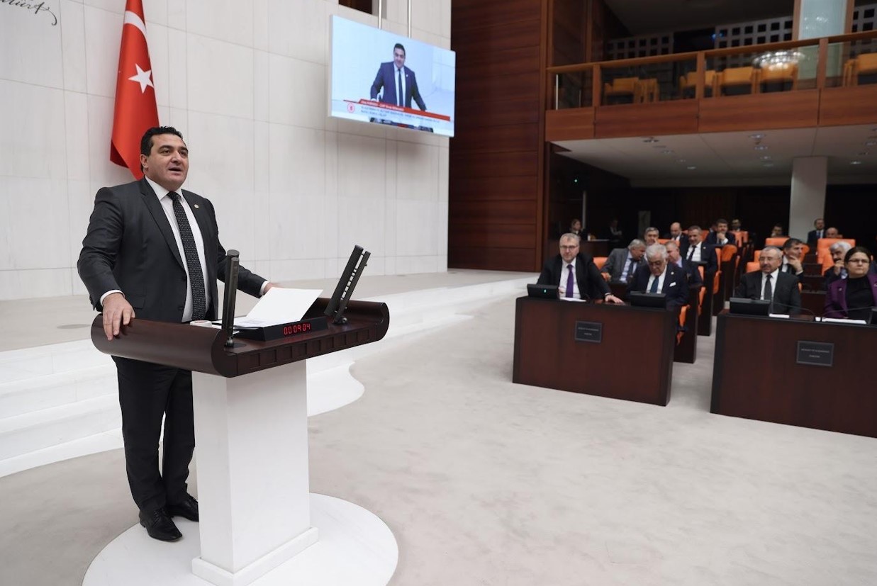 "Bağımsızlık Ateşinin Günüdür"