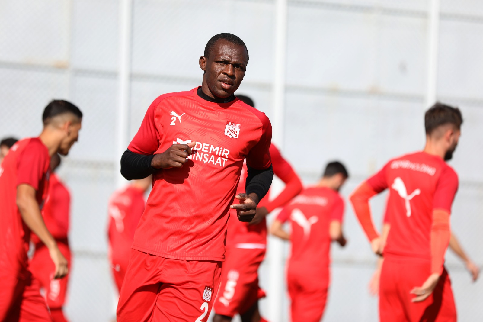 Arouna Kone: "Sivasspor Daha Güçlü Dönecek"