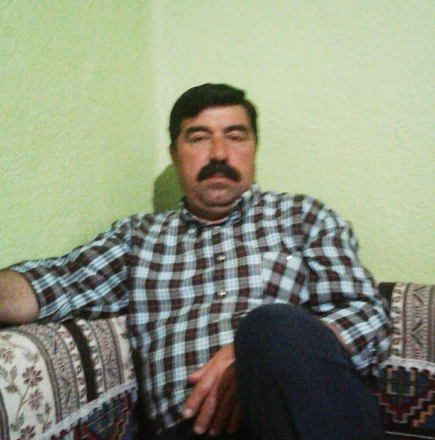 Süt sağmak için girdiği ahırda öldü